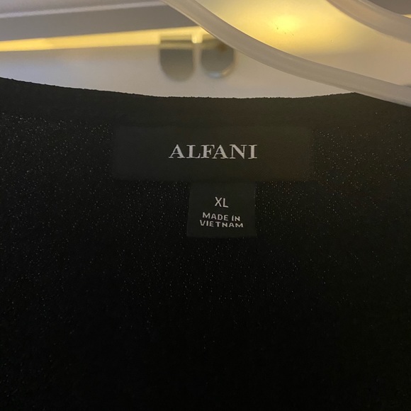 XL Alfani sleeveless blouse - Picture 2 of 3